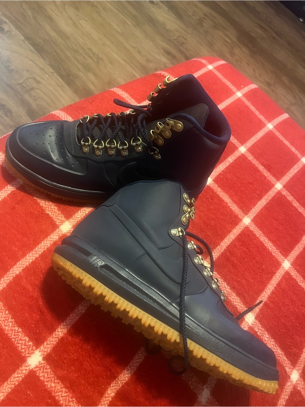 Nike Men’s Black High-Top Sneakers with Gum Outsole and Gold Eyelets